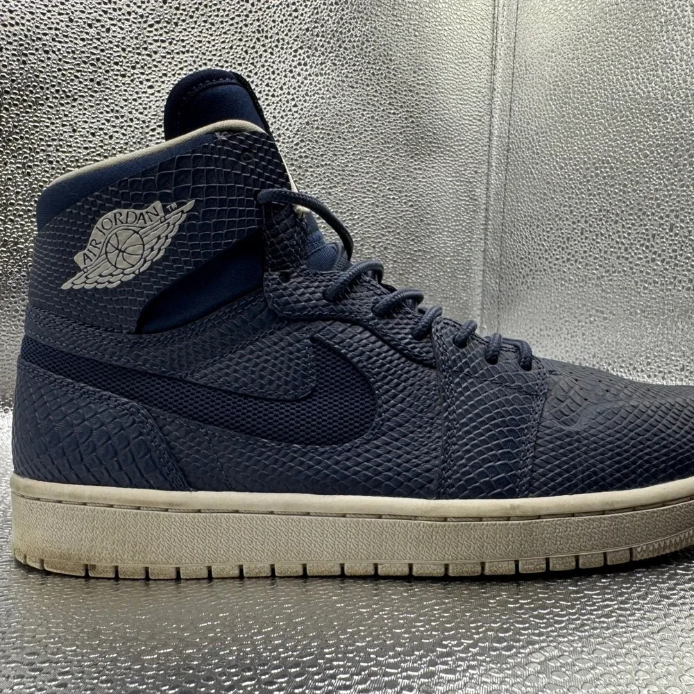 Size 9 Jordan 1 Nouveau Midnight Navy Mens Blue Good Snakeskin 819176-407